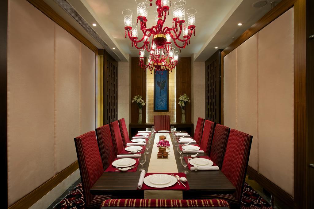 Vivanta Hyderabad, Begumpet Екстериор снимка The Imperial, New Delhi