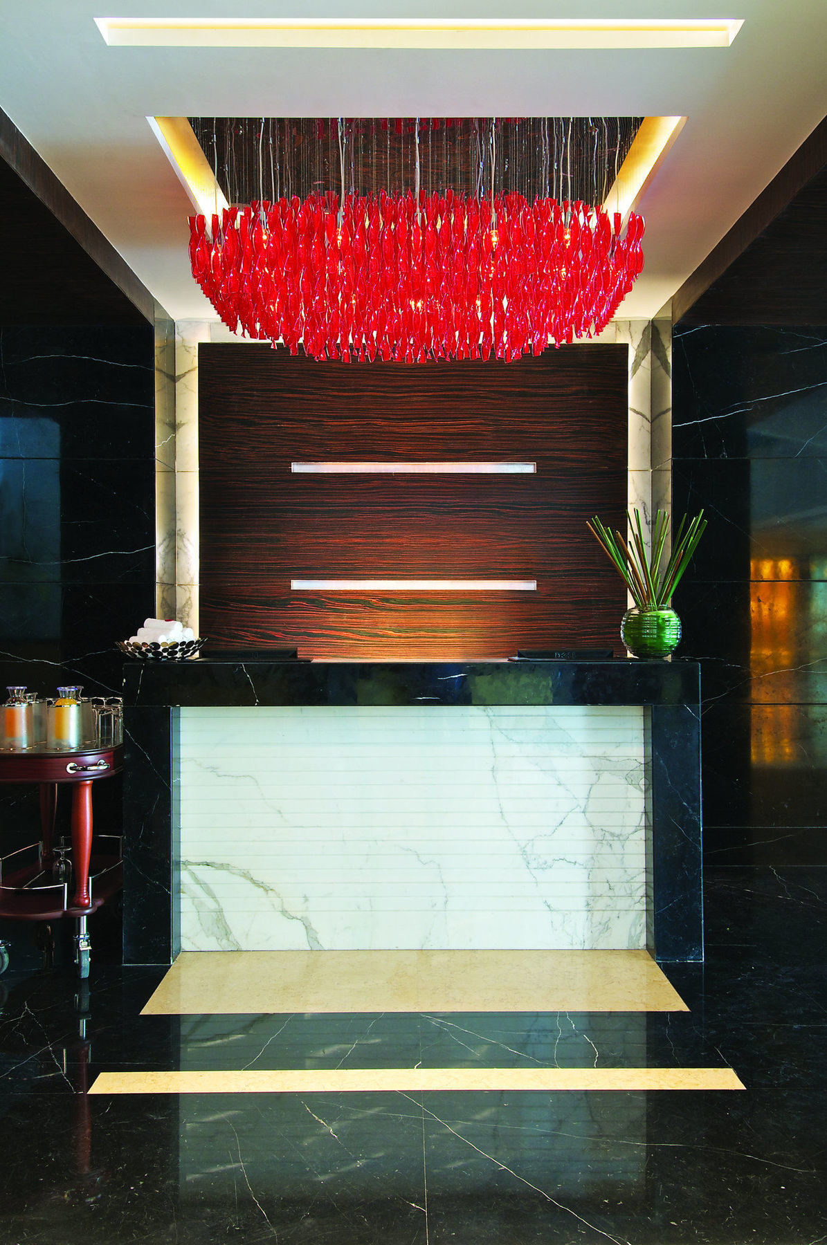 Vivanta Hyderabad, Begumpet Интериор снимка The lobby of the hotel